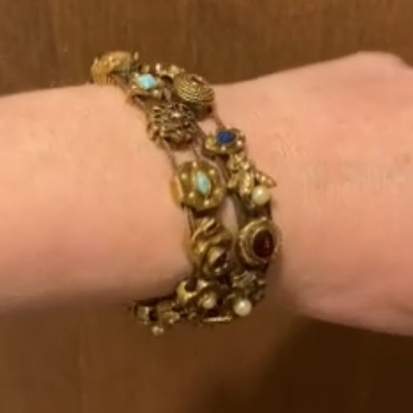 Goldette Jewelry - ESTATE Highly Collectible Rare Vintage Double Links Goldette Charm Bracelet